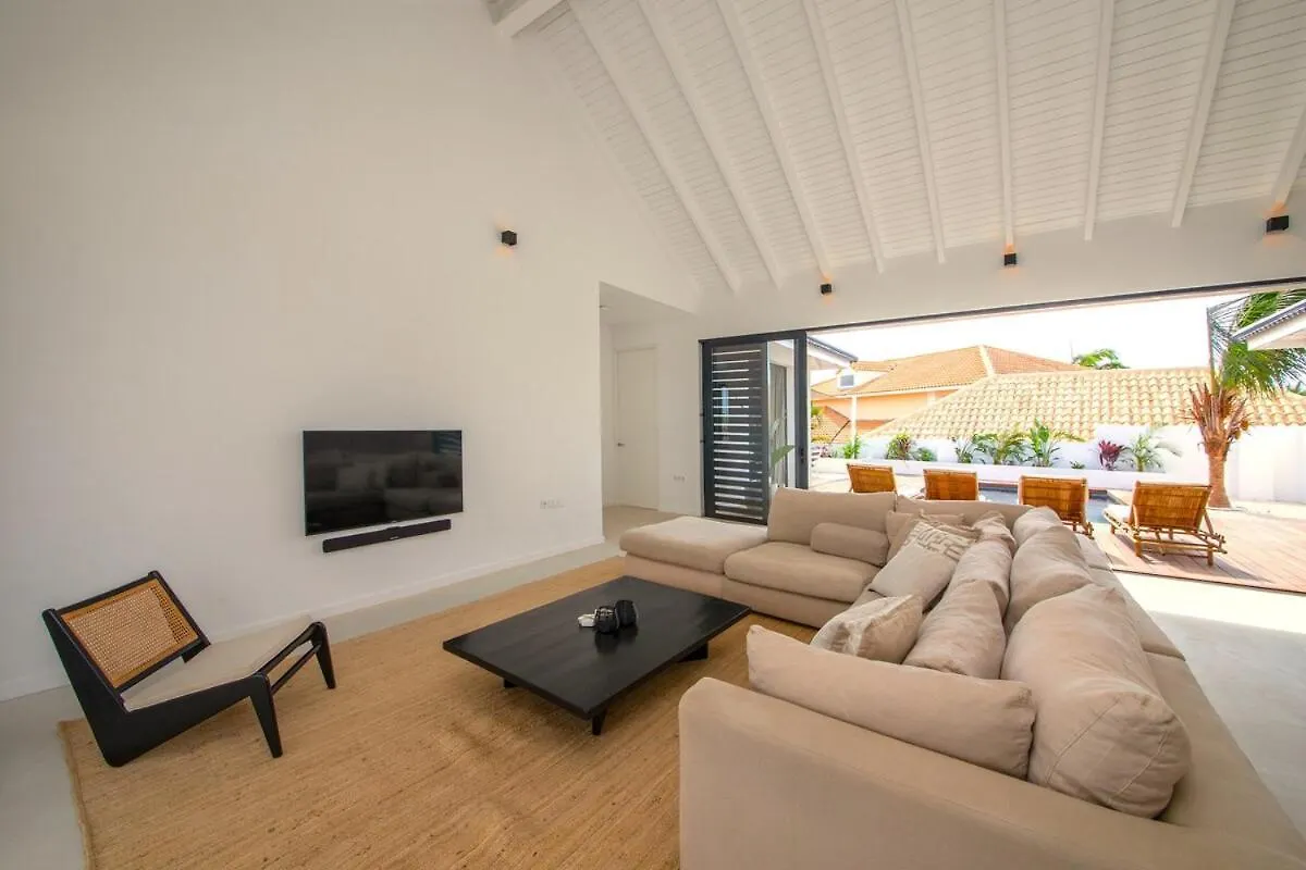 New Tropical Villa I Seaview I 5 Min To Beach I 4Br Willemstad 0*,  Curaçao